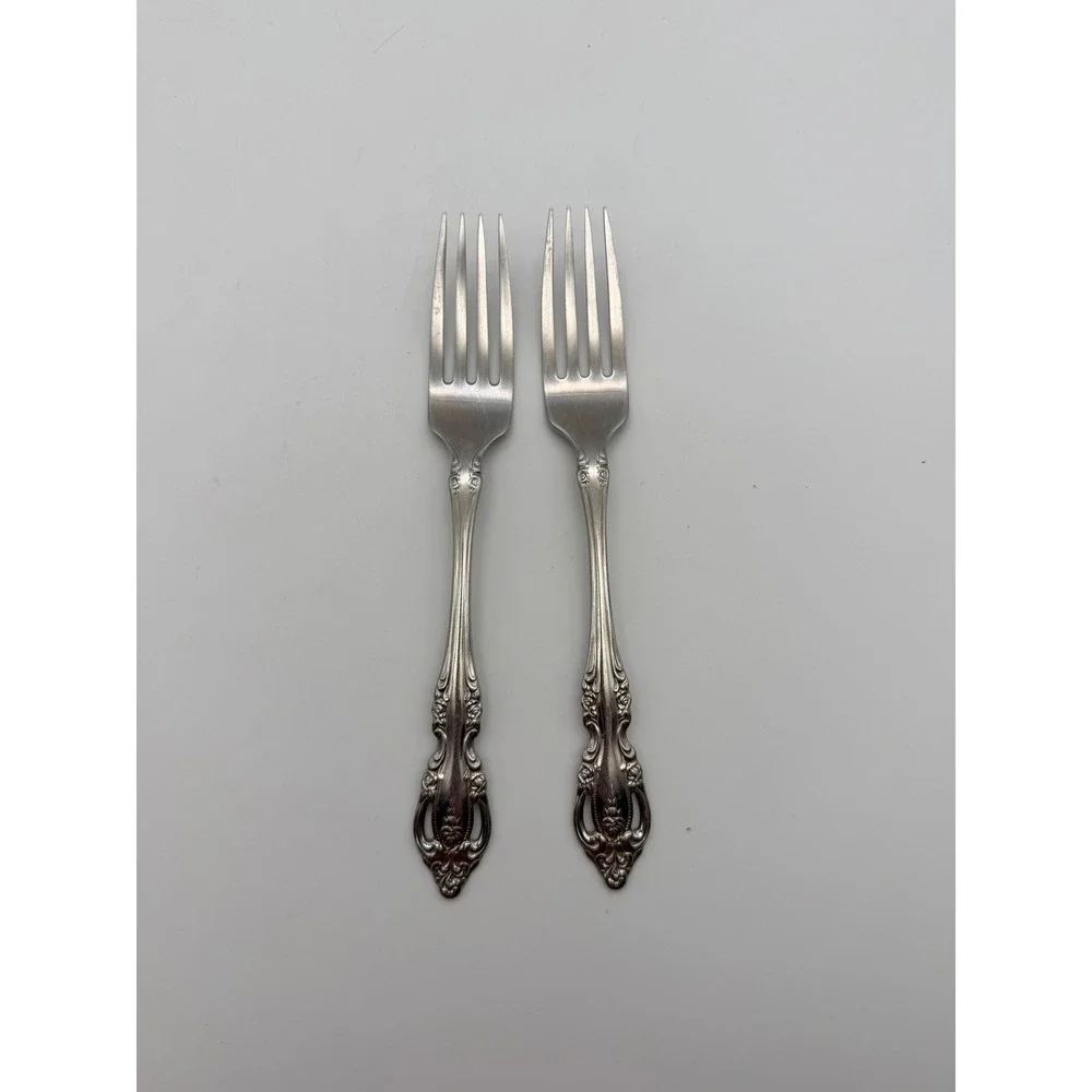 Oneida Community Brahms Stainless Flatware 14 Piece Set Floral Pierced Handle